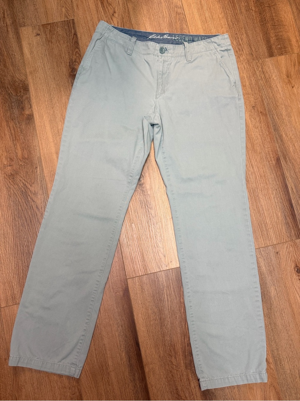 Eddie Bauer Legend Wash Chino Pants 32x32 Sage Green Straight Cotton Twill